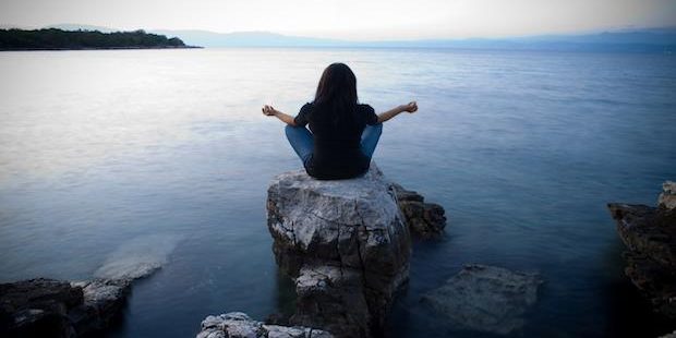 ser_observadores_ausentes_de_juicio